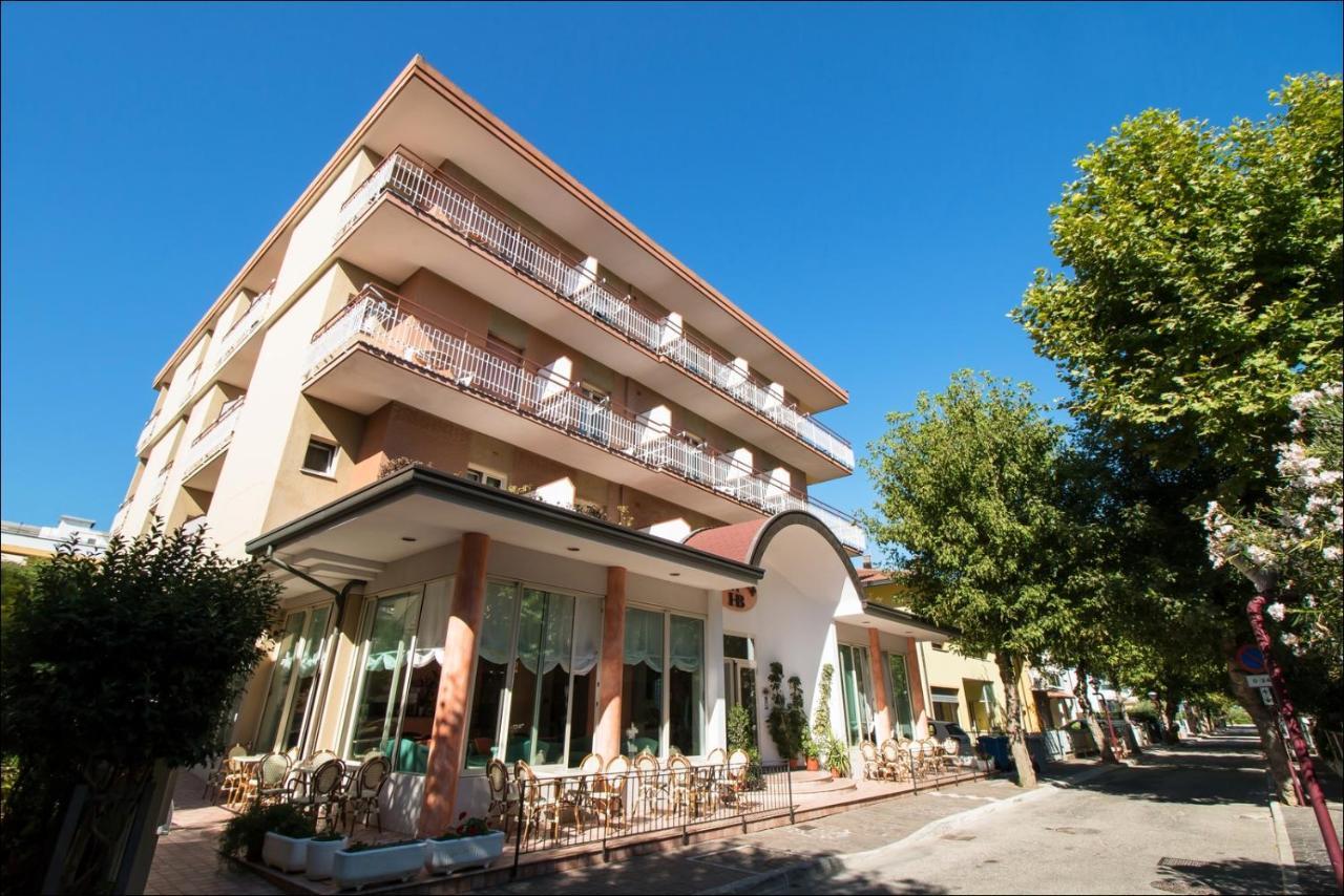 Hotel Belfiore Мисано Адриатико Екстериор снимка