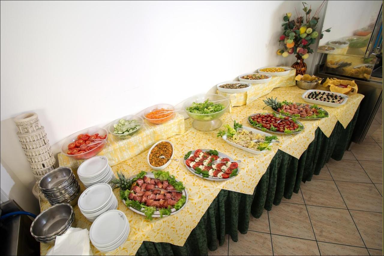 Hotel Belfiore Мисано Адриатико Екстериор снимка